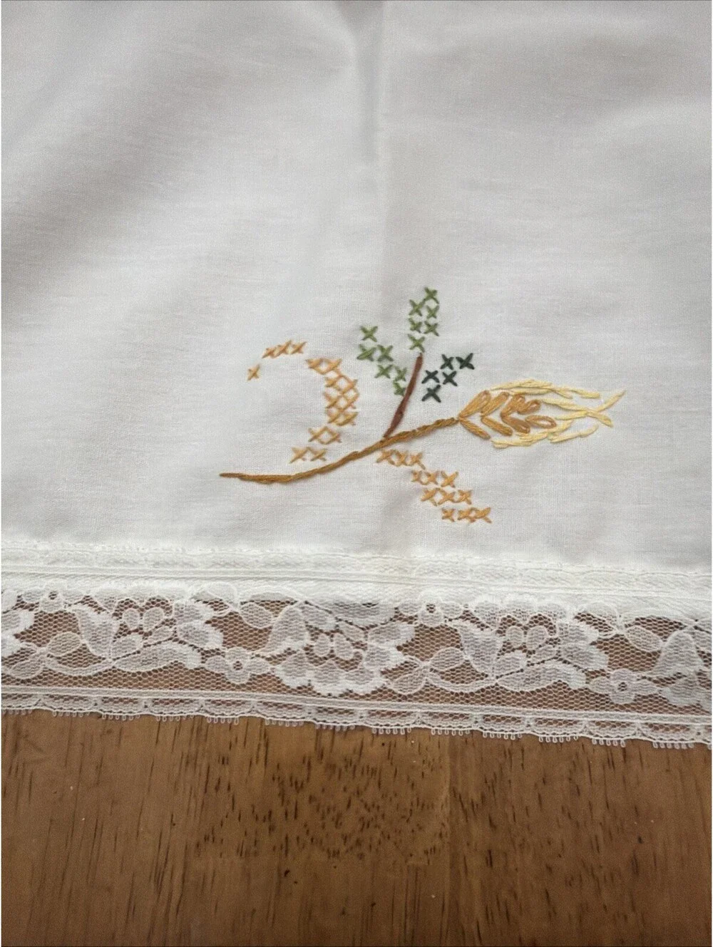 VTG Thanksgiving Table Runner Needlepoint Cornucopia Harvest Fall Decor 16x44”